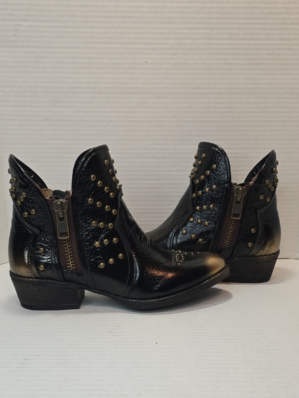 Corral Western Boots Womens Black Patent Leather Ankle Boot Q5209